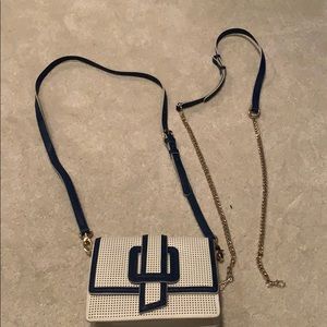 White/navy trim leather purse!